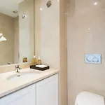 Penthouses By Your アパート *