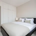 Penthouses By Your アパート
